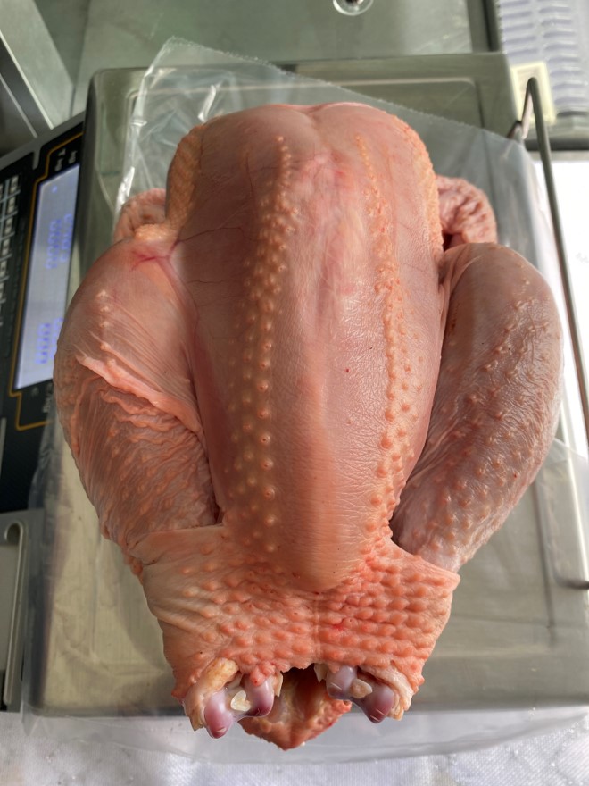 Poulet entier (prix pour 1 kg)